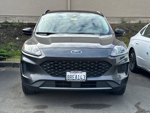 Used 2020 Ford Escape SE Sport FWD image 3