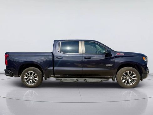 Used 2024 Chevrolet Silverado 1500 RST w/ Z71 Off-Road Package AWD/4WD image 2
