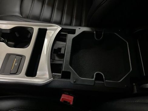 Used 2023 Ford Edge SEL image 47