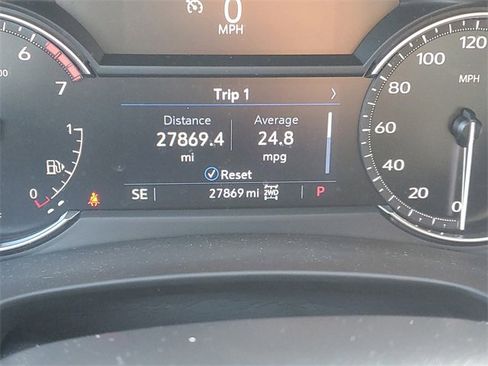 Certified 2023 Cadillac XT4 Premium Luxury w/ Cold Weather Package image 15