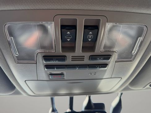 Used 2016 Toyota Highlander Limited image 41