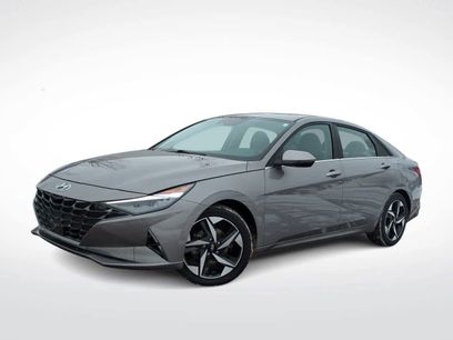 Used 2023 Hyundai Elantra Limited