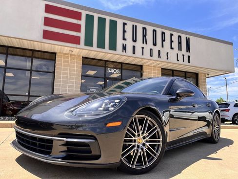 Used 2018 Porsche Panamera 4 AWD/4WD image 1