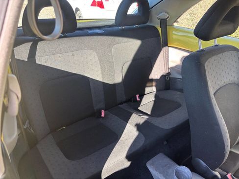 Used 2001 Volkswagen Beetle GL image 15