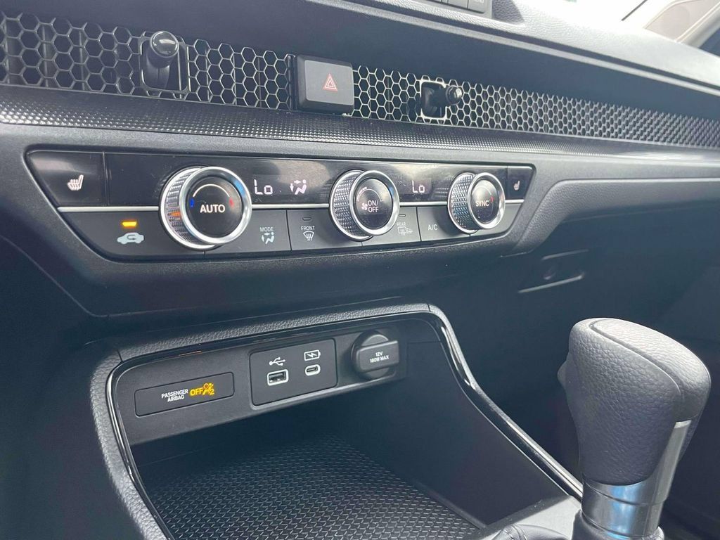 Certified 2024 Honda CR-V EX image 30