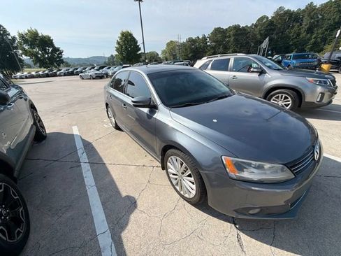 Used 2013 Volkswagen Jetta TDI FWD image 39