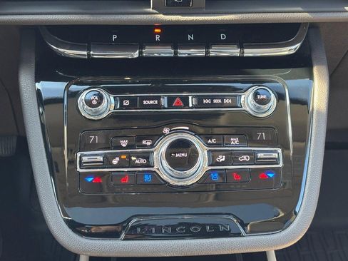 Used 2020 Lincoln Corsair Reserve w/ Equipment Group 202A image 23