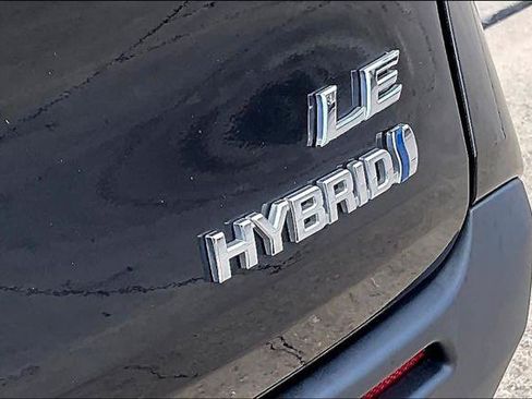 Certified 2021 Toyota Sienna LE FWD image 9
