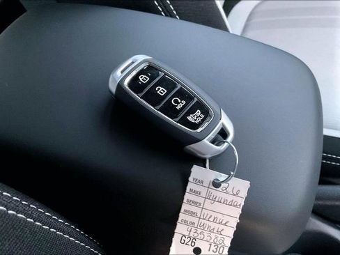 New 2026 Hyundai Venue SEL image 35