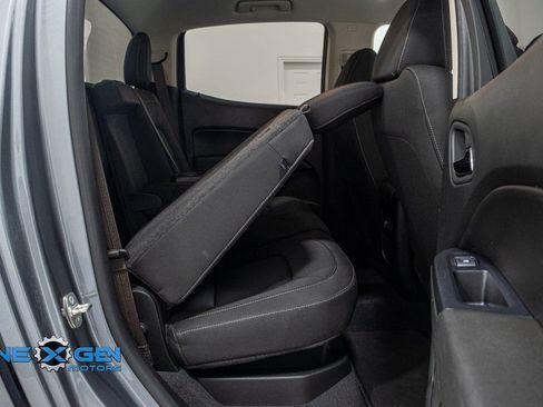 Used 2021 Chevrolet Colorado LT w/ Safety Package image 35