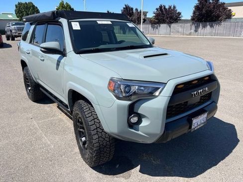 Used 2023 Toyota 4Runner TRD Off-Road Premium w/ Moonroof Package AWD/4WD image 3