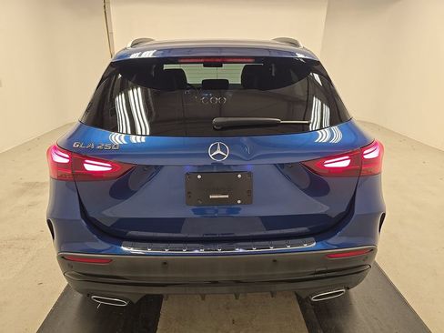 Used 2025 Mercedes-Benz GLA 250 image 5