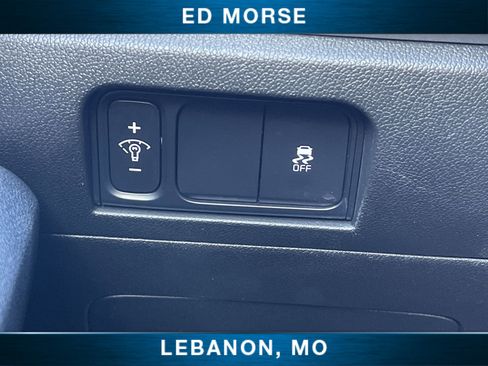 Used 2024 Kia Sorento S image 17