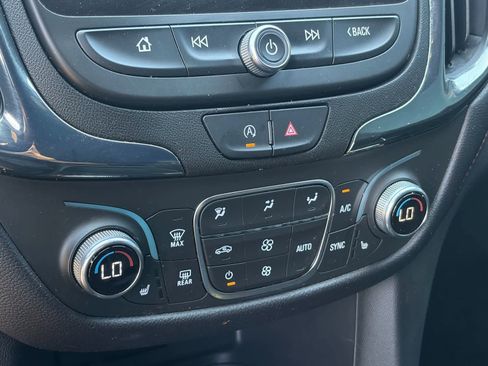 Used 2024 Chevrolet Equinox RS FWD image 20