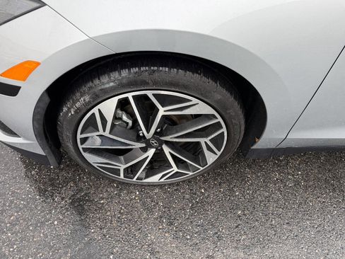 Used 2024 Hyundai Ioniq 6 SEL image 15