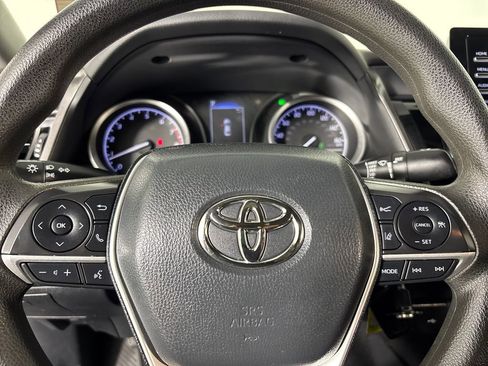 Certified 2022 Toyota Camry LE image 13