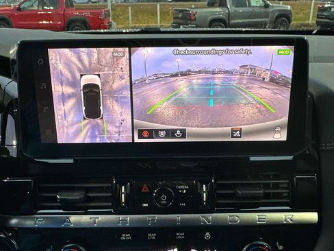 New 2026 Nissan Pathfinder Platinum image 33