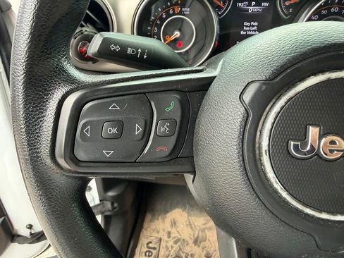 Used 2021 Jeep Gladiator Sport w/ Trailer Tow Package AWD/4WD image 28