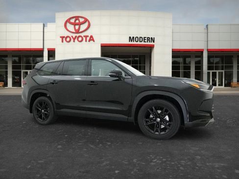 New 2026 Toyota Grand Highlander Platinum AWD/4WD image 11