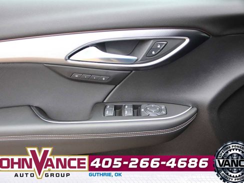 Used 2025 Buick Envision Sport Touring image 31
