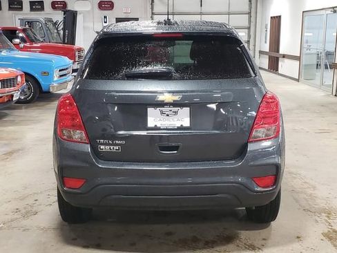 Used 2020 Chevrolet Trax LS w/ Tint and Cruise Package AWD/4WD image 4