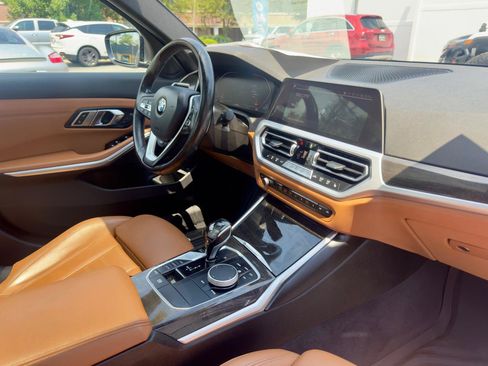 Used 2020 BMW 330i xDrive Sedan w/ Premium Package AWD/4WD image 31