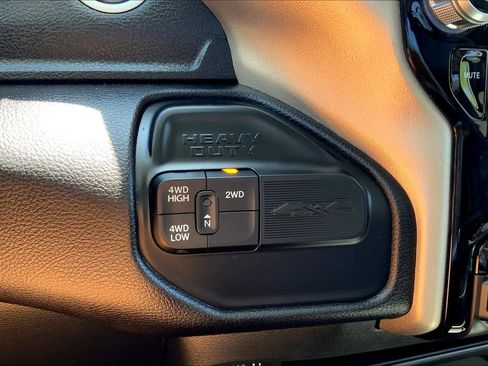 Used 2024 RAM 2500 Laramie image 32