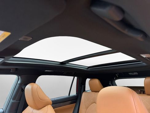New 2026 Toyota Highlander Platinum AWD/4WD image 25