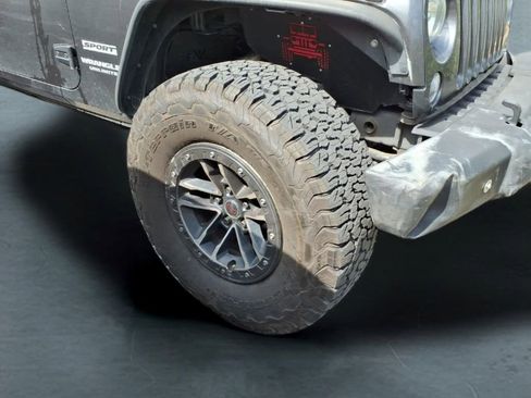 Used 2016 Jeep Wrangler Unlimited Sport w/ Quick Order Package 24S image 19