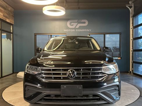 Used 2023 Volkswagen Tiguan SE AWD/4WD image 8