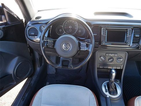 Used 2017 Volkswagen Beetle 1.8T Classic image 20