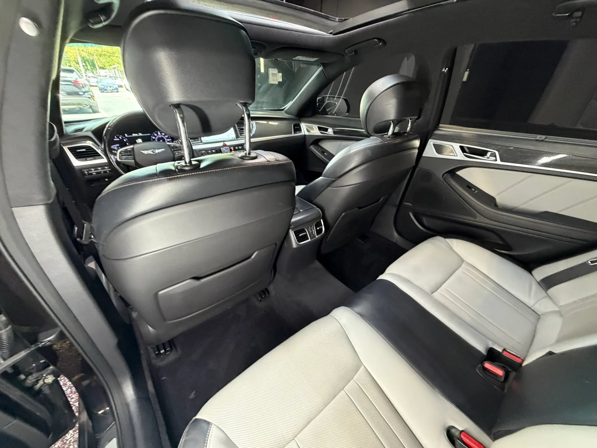 Used 2019 Genesis G80 3.3T Sport RWD image 33