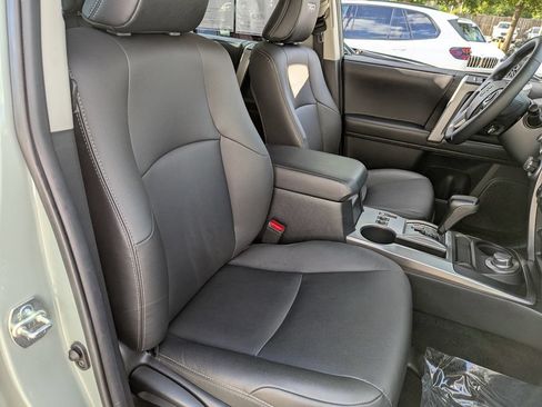 Used 2022 Toyota 4Runner TRD Sport w/ Technology Package AWD/4WD image 35