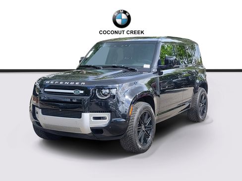 Used 2022 Land Rover Defender 110 XS Edition AWD/4WD image 2