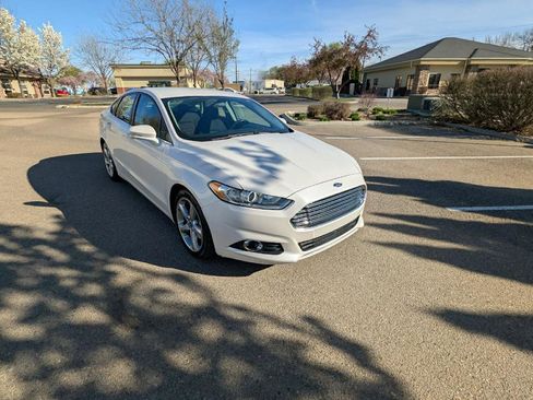 Used 2014 Ford Fusion SE image 7