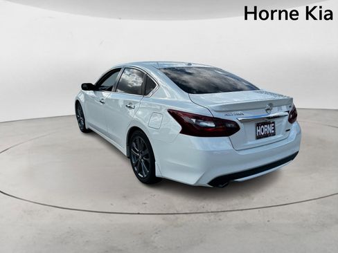 Used 2018 Nissan Altima 2.5 SR w/ SR Special Edition image 5