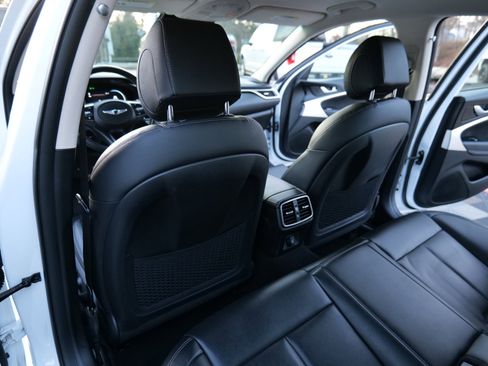 Used 2023 Genesis G70 2.0T image 48