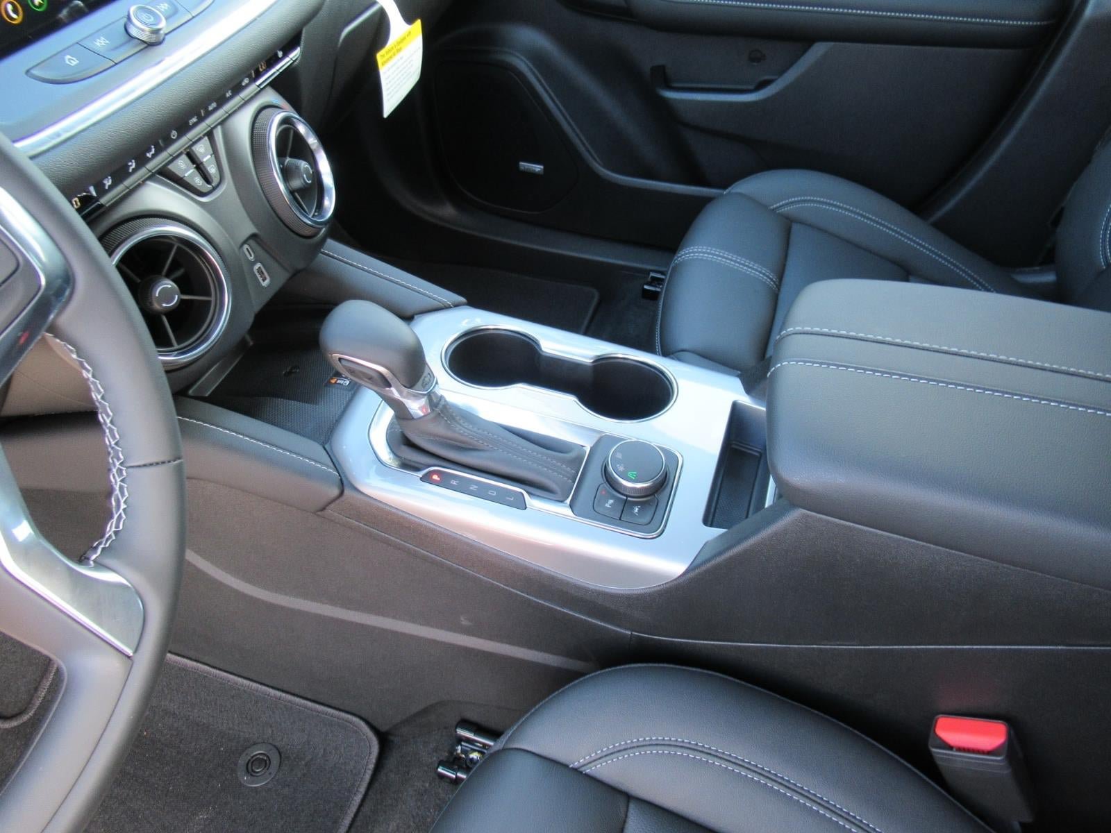New 2026 Chevrolet Blazer LT w/ Sound & Technology Package FWD image 16