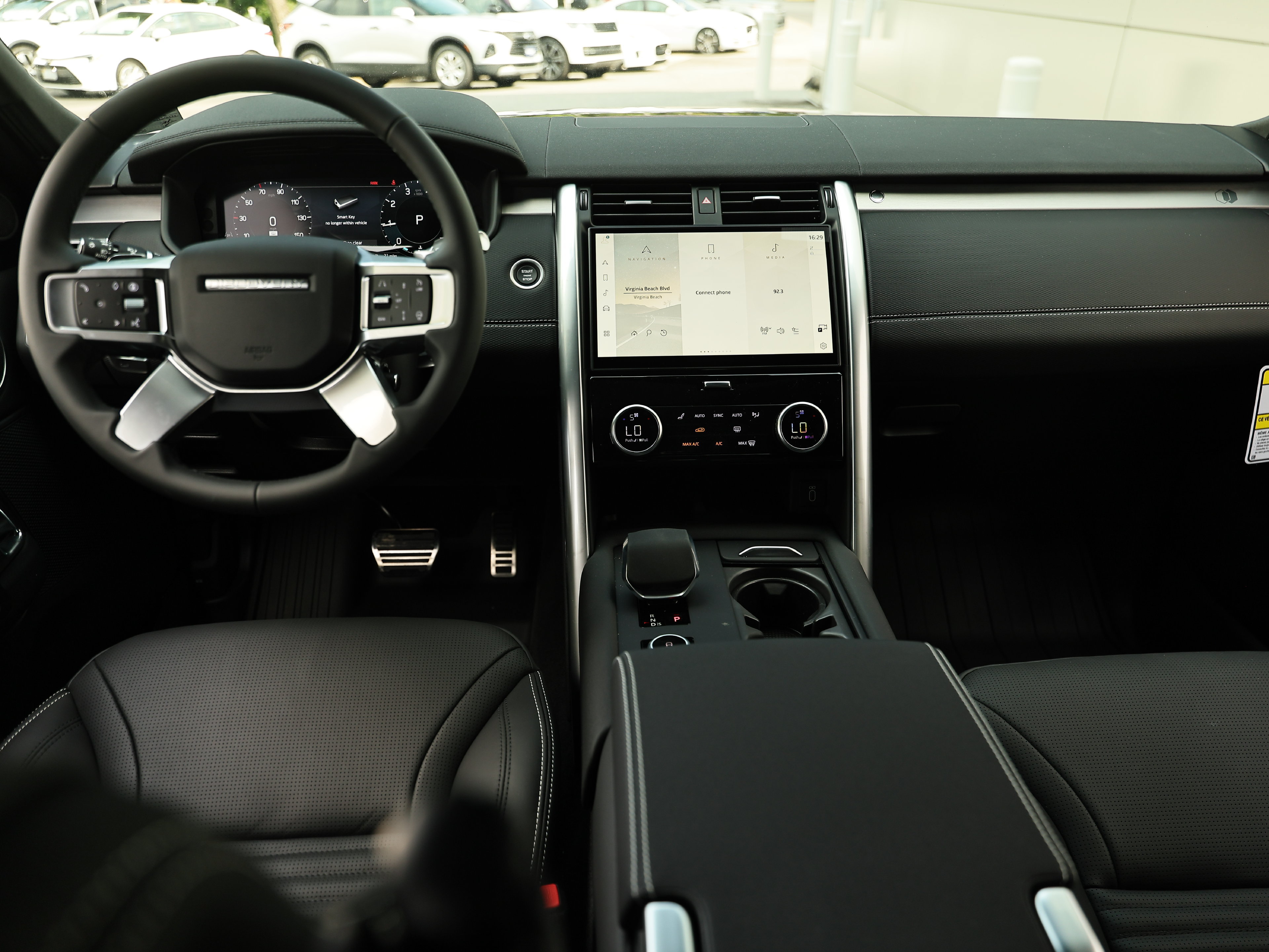 New 2026 Land Rover Discovery Limited Edition AWD/4WD image 35