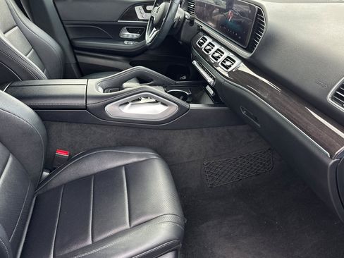 Used 2020 Mercedes-Benz GLE 350 4MATIC w/ Premium Package image 16