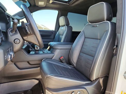Used 2024 GMC Sierra 1500 AT4X image 15