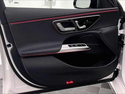 Used 2026 Mercedes-Benz E 350 Sedan image 24