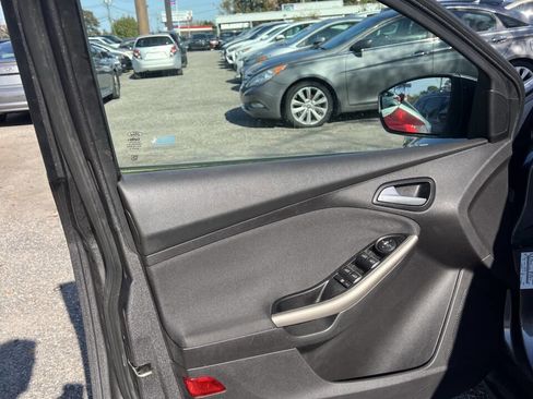 Used 2012 Ford Focus SEL image 6