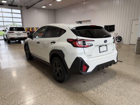 Used 2024 Subaru Crosstrek 2.0i AWD/4WD image 3