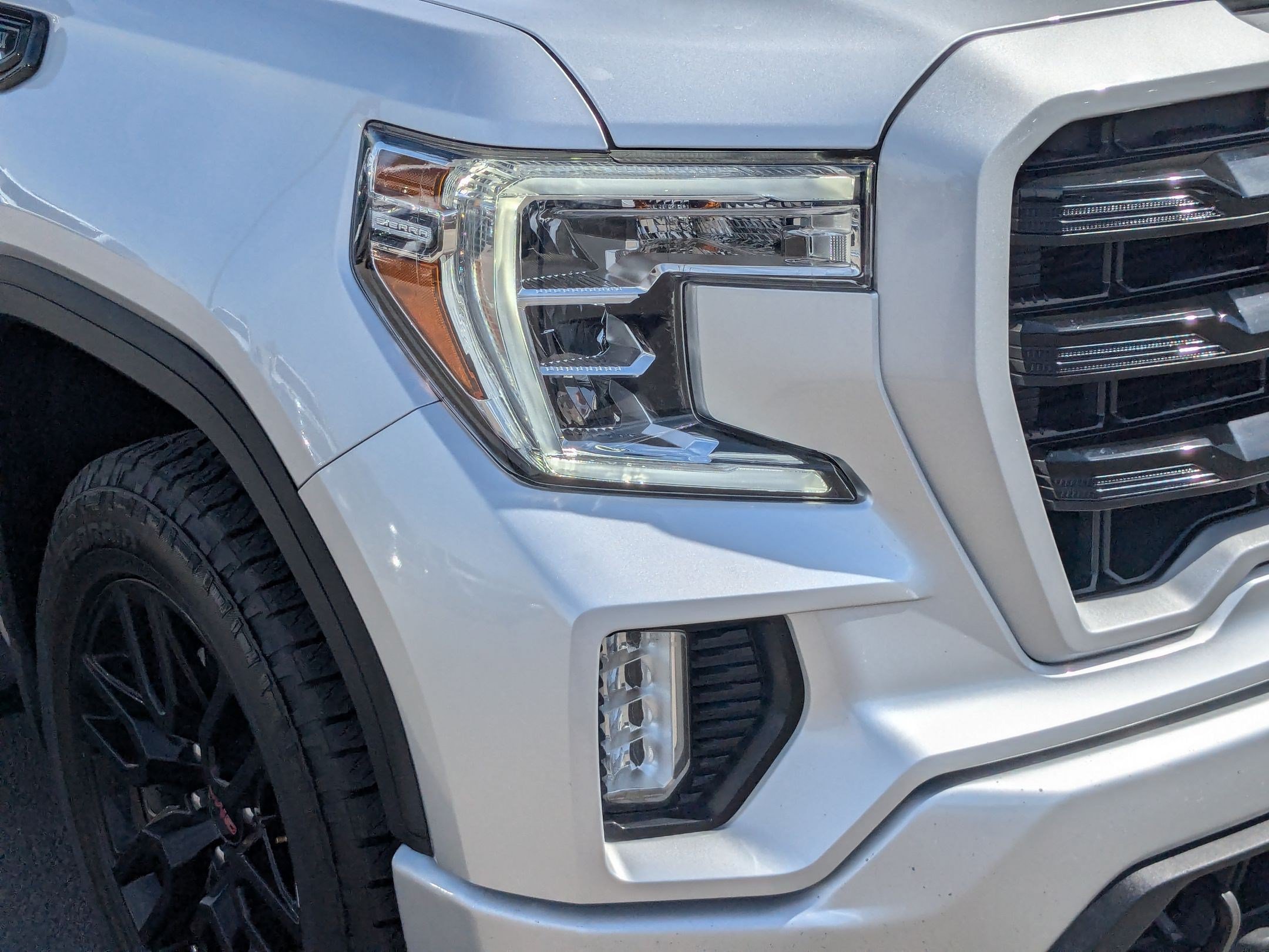Certified 2021 GMC Sierra 1500 Elevation w/ Preferred Package AWD/4WD image 11