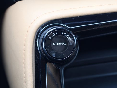 Used 2025 Lexus NX 250 FWD w/ Cold Area Package image 28