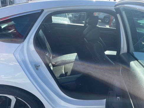 Used 2020 Honda Accord Sport image 6