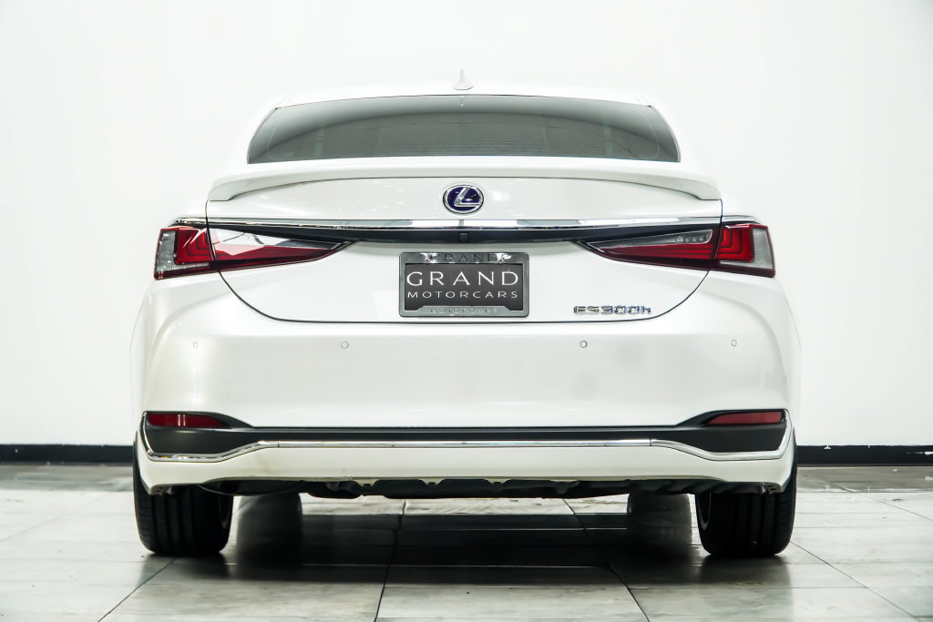 Used 2020 Lexus ES 300h Ultra Luxury FWD image 15