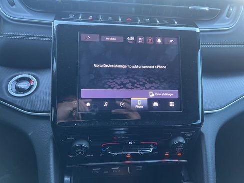 Used 2025 Jeep Grand Cherokee L Laredo image 33