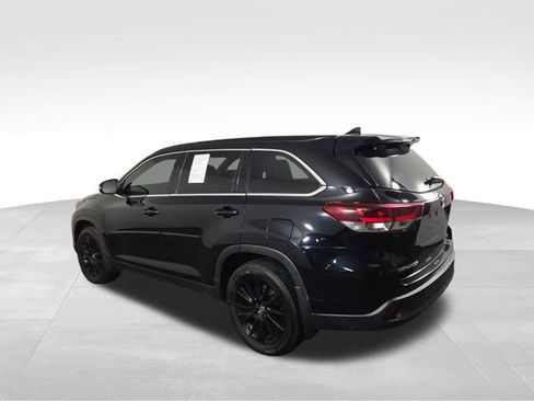 Used 2019 Toyota Highlander SE image 10